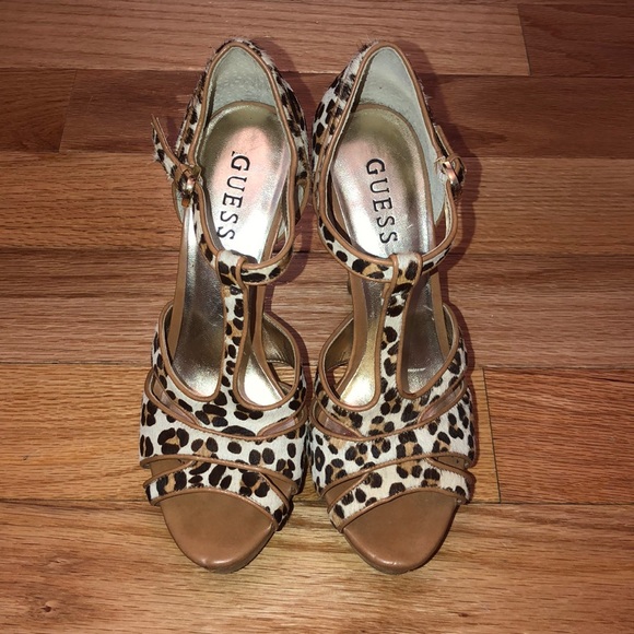 EUC Guess Cheetah T-Strap Heels - Picture 3 of 4